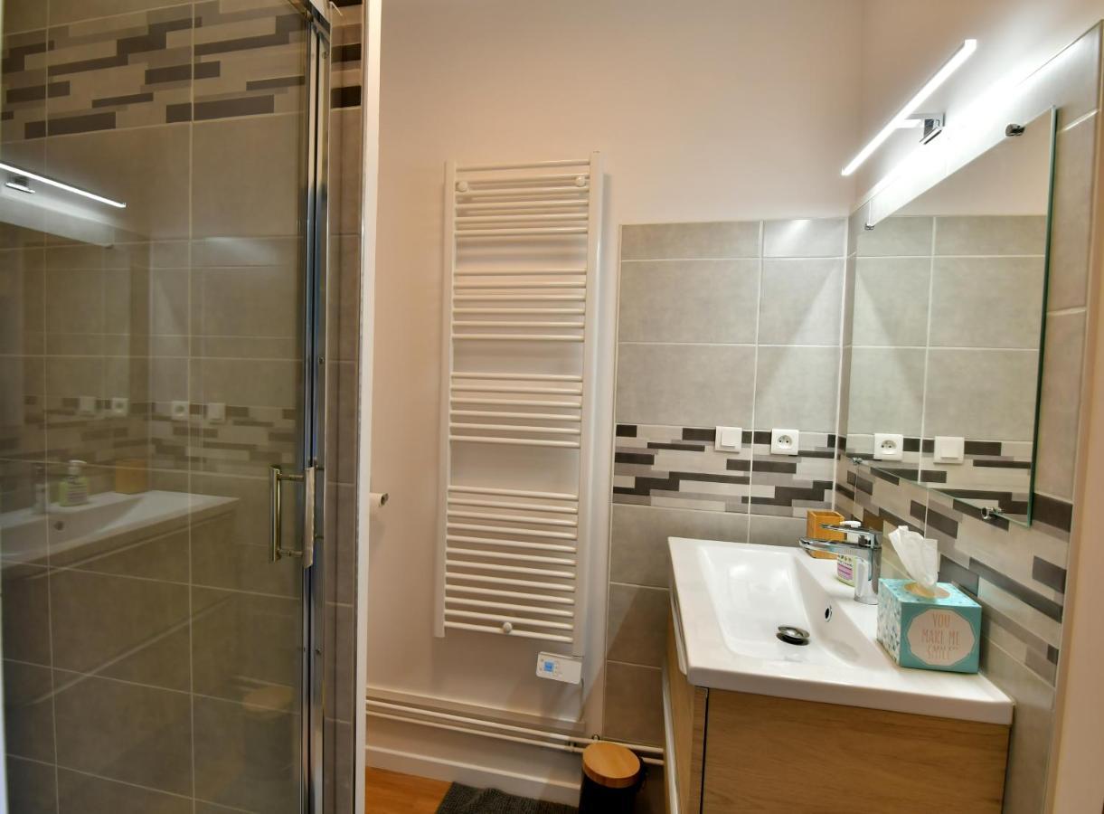 Le 44 - T2 Renove Moderne Et Confortable En Centre-Ville Montlucon Exterior photo